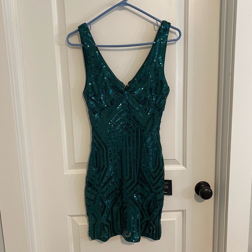 NWT Lulus Sequin Prom/Formal Dress